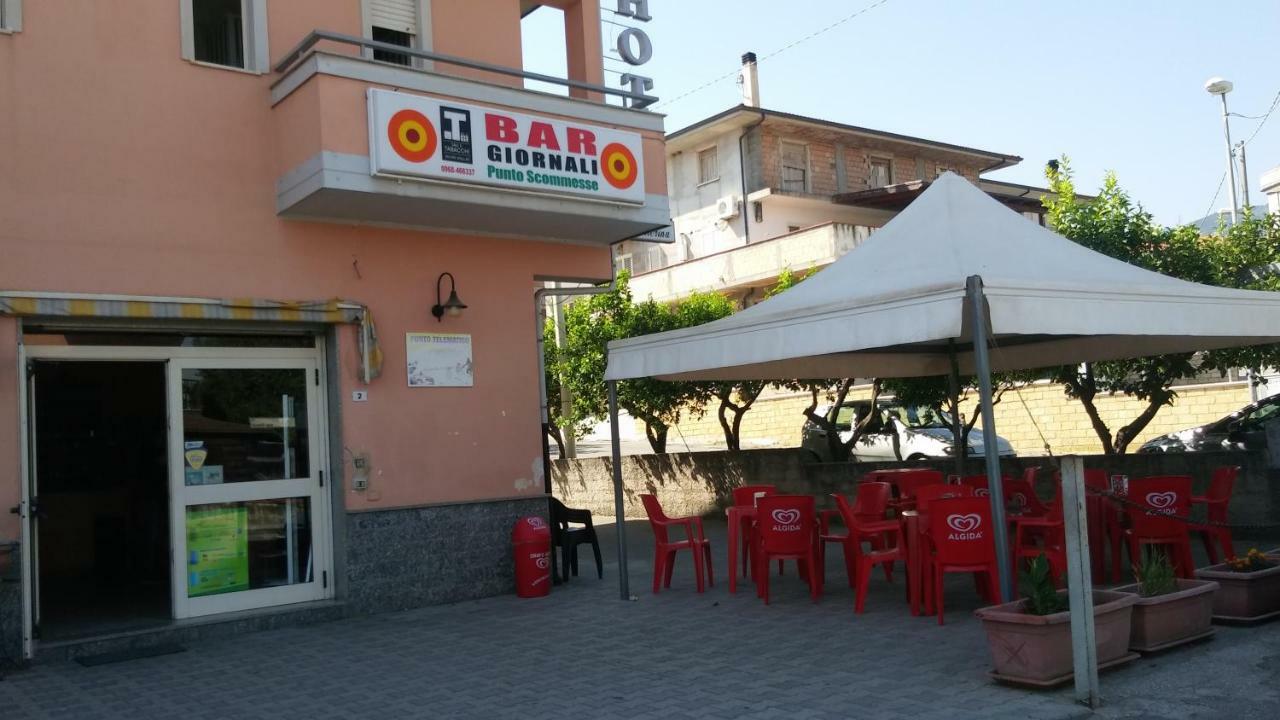 Hotel Santa Caterina Gizzeria Exterior photo